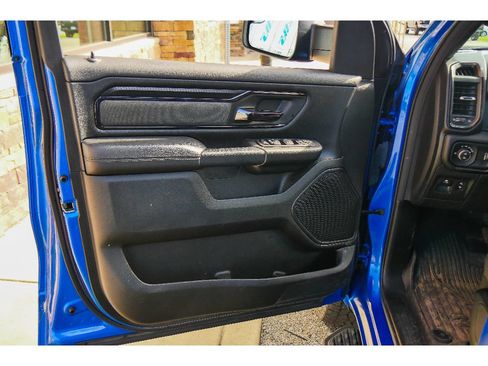 Used 2023 RAM 1500 4x4 Crew Cab image 10