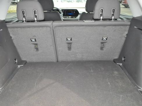 Used 2024 Chevrolet TrailBlazer LT AWD/4WD image 19