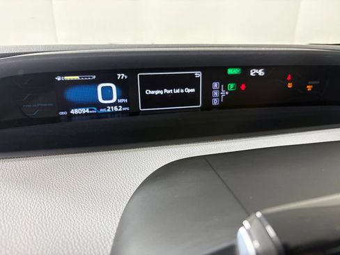 Used 2018 Toyota Prius Prime Premium w/ Carpet Mat Package FWD image 27