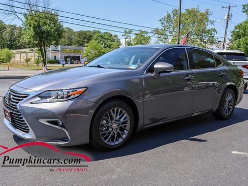 Used 2018 Lexus ES 350 w/ Premier Package FWD image 2