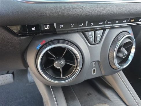 Certified 2023 Chevrolet Blazer LT w/ Convenience Package FWD image 16