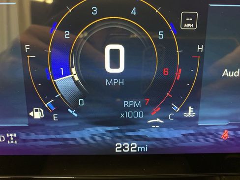 New 2026 Chevrolet Equinox LT w/ Convenience Package II AWD/4WD image 21