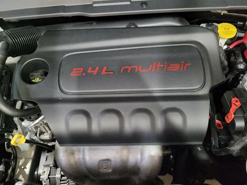 Used 2019 Jeep Compass Latitude w/ Popular Equipment Group AWD/4WD image 30