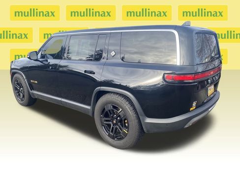 Used 2023 Rivian R1S Adventure image 10