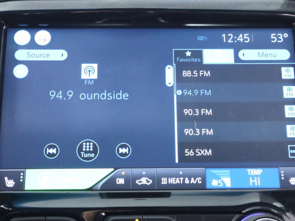 Used 2018 Chevrolet Bolt LT FWD image 16