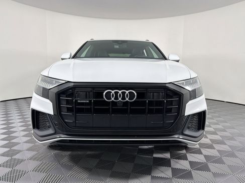 Used 2019 Audi Q8 Prestige AWD/4WD image 5