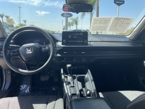 Used 2025 Honda Accord SE image 19