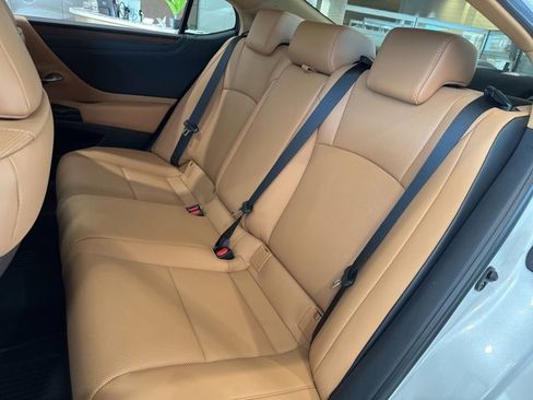 New 2025 Lexus ES 350 w/ Premium Package image 36