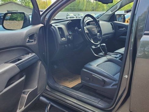 Used 2018 Chevrolet Colorado Z71 AWD/4WD image 11