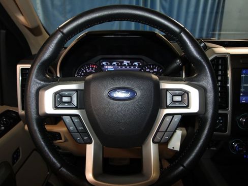 Used 2020 Ford F250 Lariat w/ Chrome Package AWD/4WD image 12