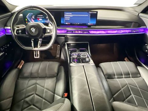Used 2024 BMW 740i RWD image 27
