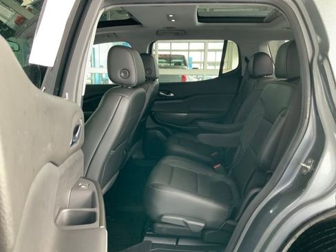 Used 2020 GMC Acadia SLT w/ Premium Package image 20