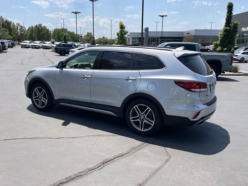 Used 2019 Hyundai Santa Fe XL w/ Cargo Package AWD/4WD image 11
