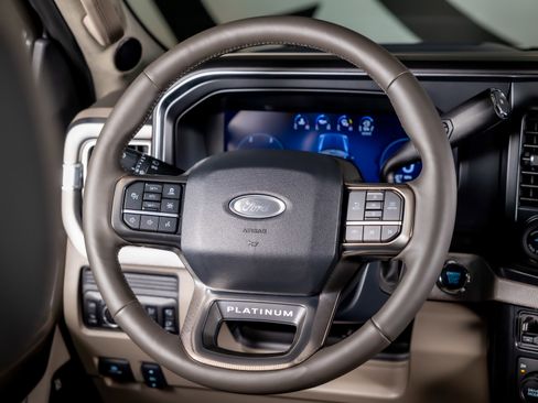 Used 2026 Ford F450 Platinum w/ Platinum Plus Package image 35