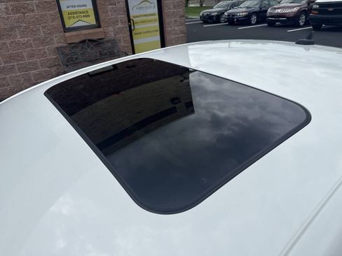 Used 2017 Volkswagen Jetta SE FWD image 34