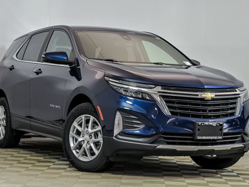 Used 2022 Chevrolet Equinox LT AWD/4WD image 1