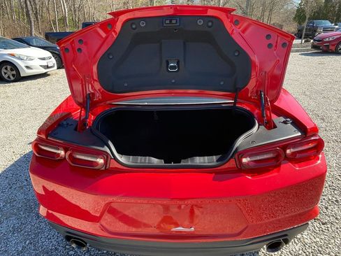 Used 2021 Chevrolet Camaro LT w/ Technology Package image 23