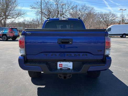 Used 2023 Toyota Tacoma TRD Off-Road w/ Advanced Technology Package image 19