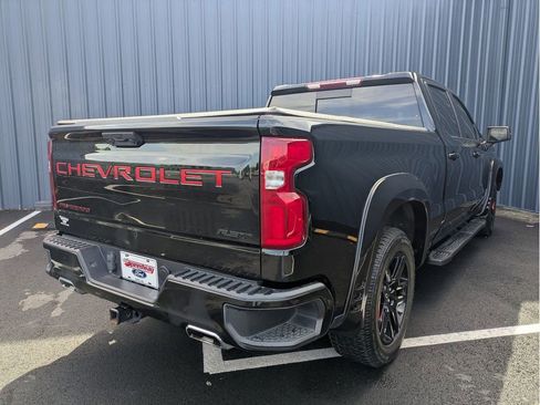 Used 2023 Chevrolet Silverado 1500 RST w/ Redline Edition AWD/4WD image 6