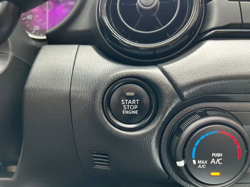 Used 2016 MAZDA MX-5 Miata Sport RWD image 29