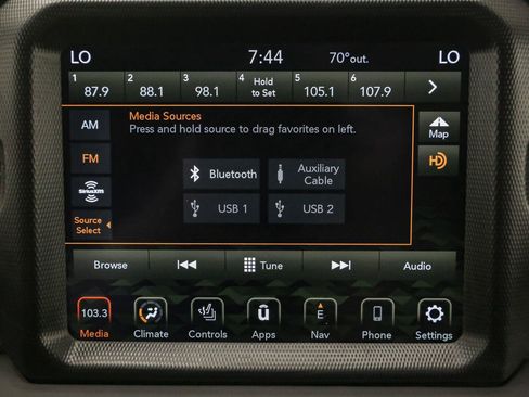 Used 2022 Jeep Wrangler Unlimited Rubicon 4xe w/ Cold Weather Group AWD/4WD image 32