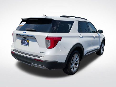 Certified 2023 Ford Explorer XLT w/ Equipment Group 202A AWD/4WD image 7