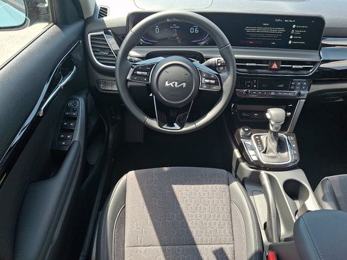 New 2026 Kia Seltos S AWD/4WD image 7