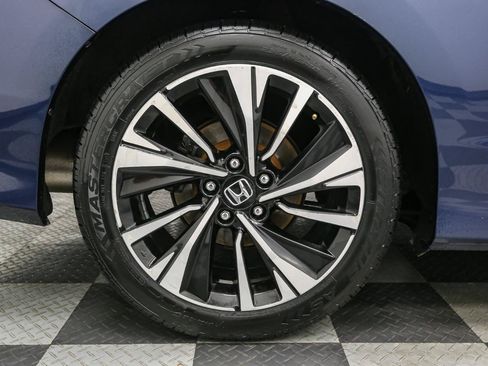 Used 2016 Honda Accord EX image 17