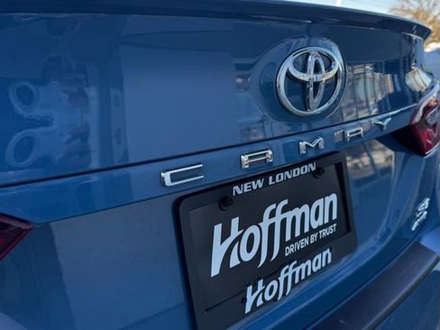 Used 2024 Toyota Camry SE image 44