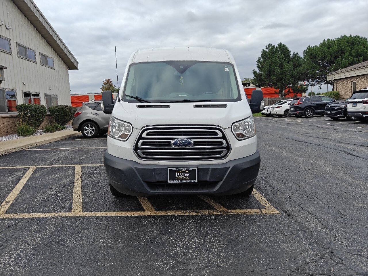 Used 2019 Ford Transit 150 XLT RWD image 7