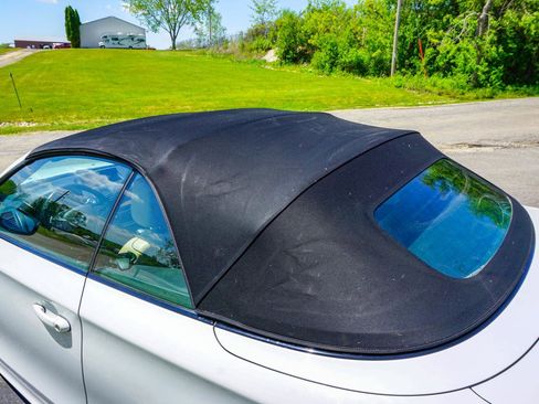 Used 2012 BMW 128i Convertible RWD image 18