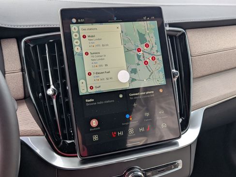 New 2026 Volvo XC90 B5 Plus w/ Protection Package Premier image 22