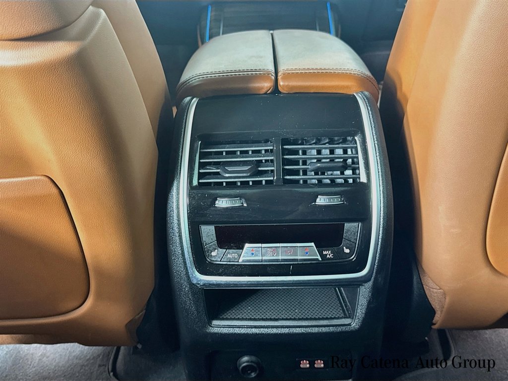 Used 2026 BMW X7 xDrive40i w/ Premium Package AWD/4WD image 27