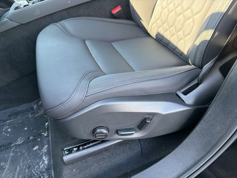 New 2025 Volvo XC90 B6 Plus w/ Protection Package Premier image 12