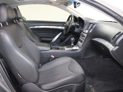 Used 2015 INFINITI Q60 AWD Coupe w/ Premium Package image 23