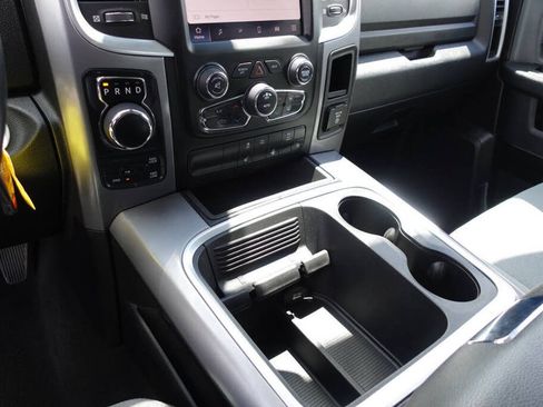 Used 2022 RAM 1500 Classic SLT w/ Electronics Convenience Group AWD/4WD image 47