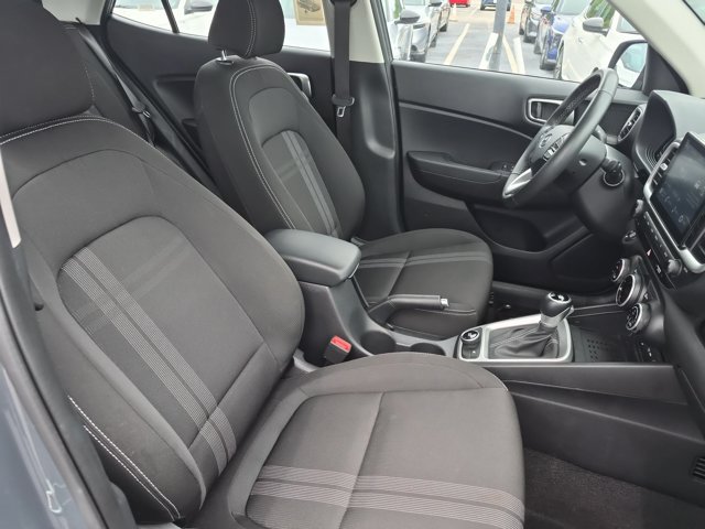 Used 2026 Hyundai Venue SEL FWD image 30