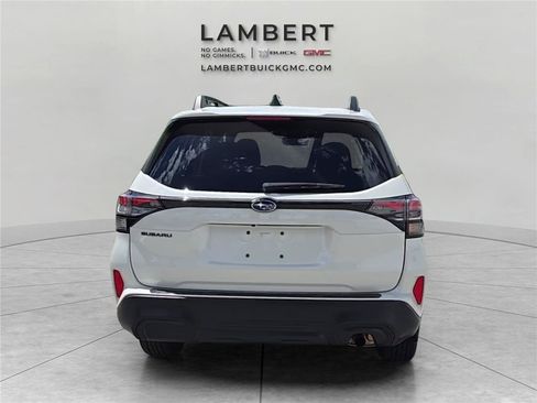 Used 2025 Subaru Forester Premium w/ Convenience Package #1 AWD/4WD image 4