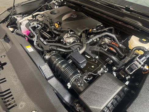 Certified 2025 Toyota Camry XSE FWD image 22