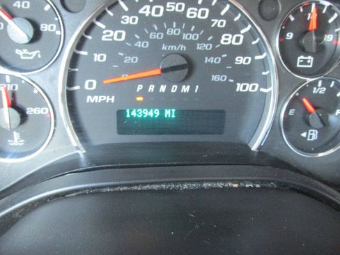 Used 2014 Chevrolet Express 3500 RWD image 45