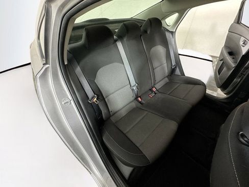 Used 2023 Kia Forte LXS w/ LXS Technology Package image 24