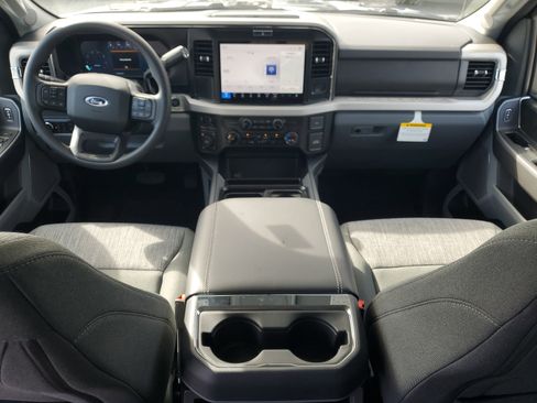 New 2026 Ford F250 XLT w/ XLT Premium Package AWD/4WD image 12