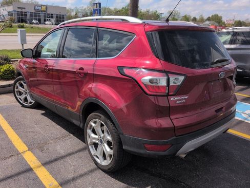 Used 2017 Ford Escape Titanium image 4