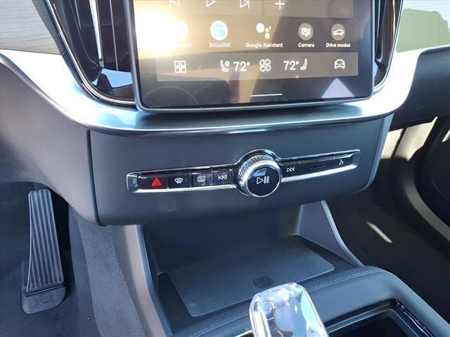 New 2026 Volvo XC90 B6 Plus w/ Protection Package Premier AWD/4WD image 22
