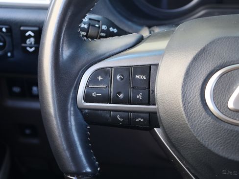 Used 2023 Lexus GX 460 Luxury w/ Accessory Package image 19