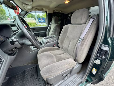 Used 2005 Chevrolet Silverado 1500 LS w/ Light Duty Power Package AWD/4WD image 8