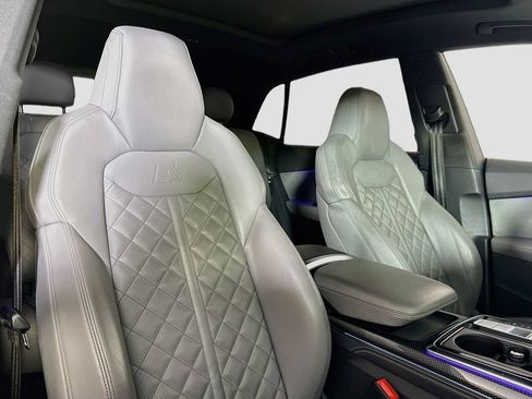 Used 2023 Audi SQ8 Premium Plus AWD/4WD image 16