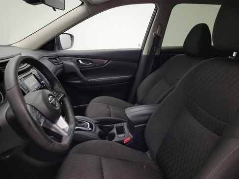 Used 2020 Nissan Rogue SV AWD/4WD image 17