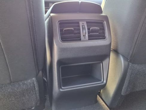 Used 2024 Nissan Rogue S AWD/4WD image 42