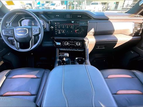 Used 2024 GMC Sierra 1500 AT4 w/ AT4 Premium Package image 15